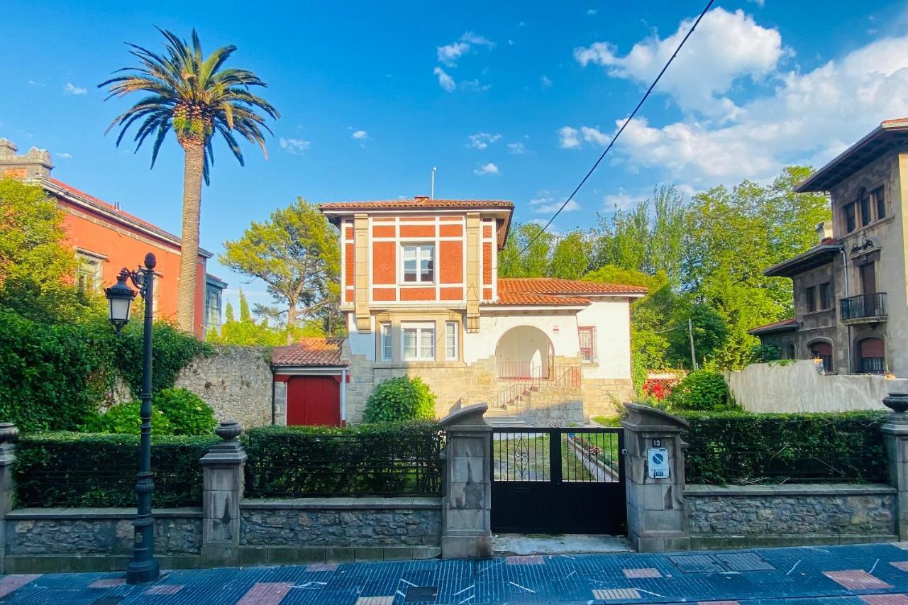 Vila Casa Vacacional Galiana Avilés Exteriér fotografie